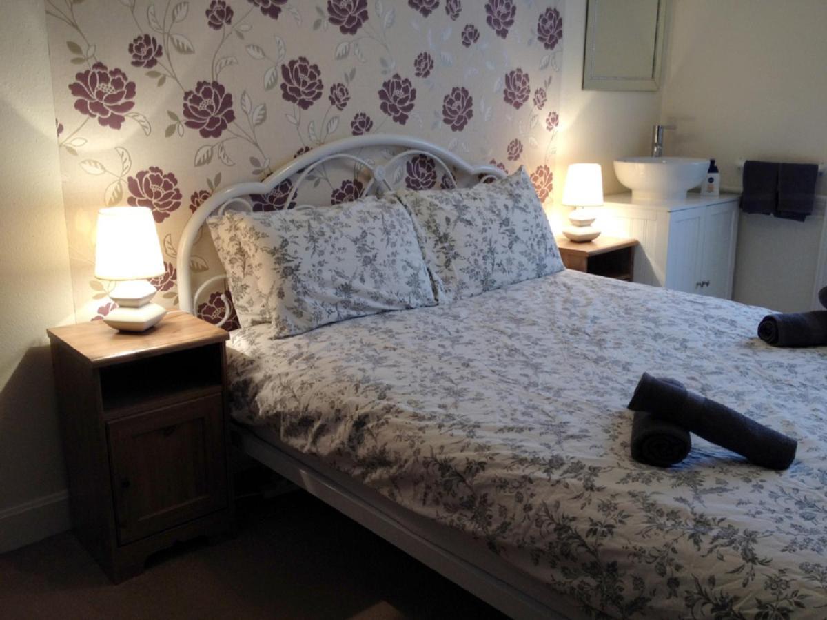 F1- Very Nice City Centre Apartment Edinburgh Eksteriør billede